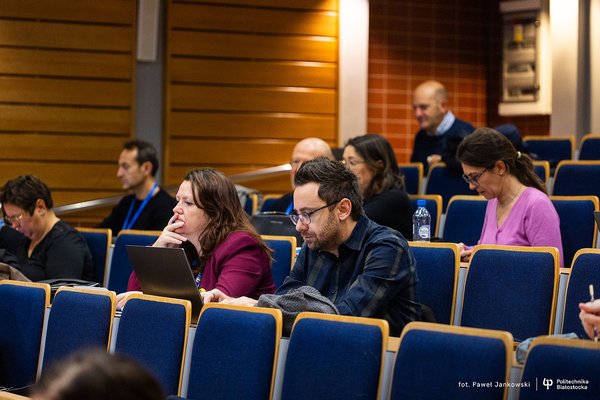 Across annual meeting Nives